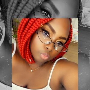 Meet your Posher, Kayla